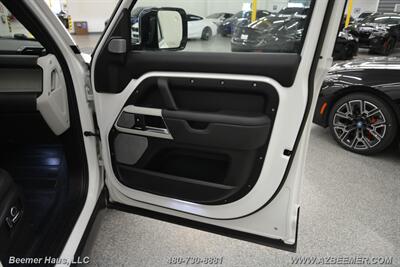 2023 Land Rover Defender 130 S   - Photo 39 - Mesa, AZ 85202