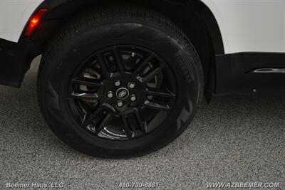 2023 Land Rover Defender 130 S   - Photo 41 - Mesa, AZ 85202