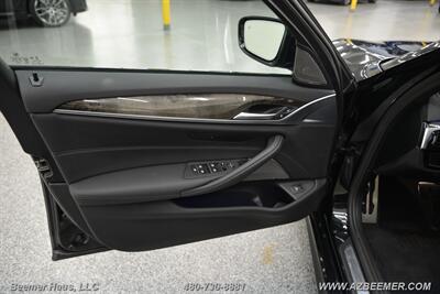 2023 BMW 5 Series 530i   - Photo 38 - Mesa, AZ 85202