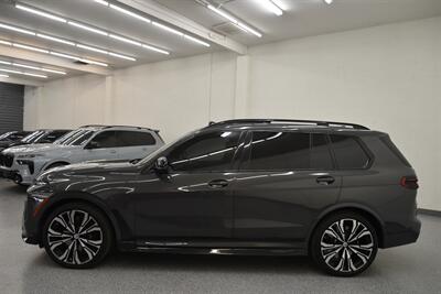 2023 BMW X7 M60i   - Photo 4 - Mesa, AZ 85202