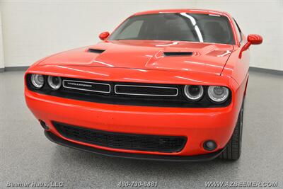 2018 Dodge Challenger SXT   - Photo 1 - Mesa, AZ 85202