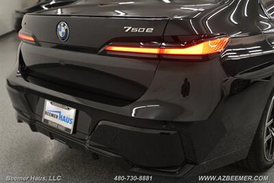 2025 BMW 7 Series 750e xDrive   - Photo 44 - Mesa, AZ 85202