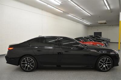 2025 BMW 7 Series 750e xDrive   - Photo 8 - Mesa, AZ 85202