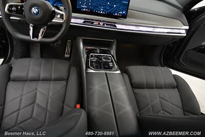 2025 BMW 7 Series 750e xDrive   - Photo 17 - Mesa, AZ 85202