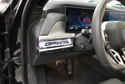 2025 BMW 7 Series 750e xDrive   - Photo 29 - Mesa, AZ 85202