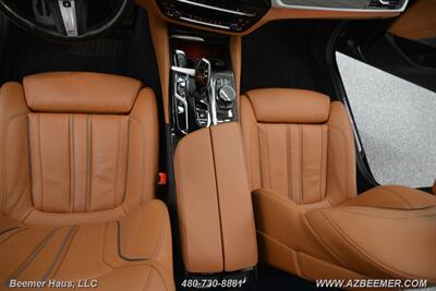2022 BMW 5 Series M550i xDrive   - Photo 18 - Mesa, AZ 85202