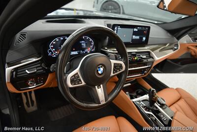 2022 BMW 5 Series M550i xDrive   - Photo 29 - Mesa, AZ 85202