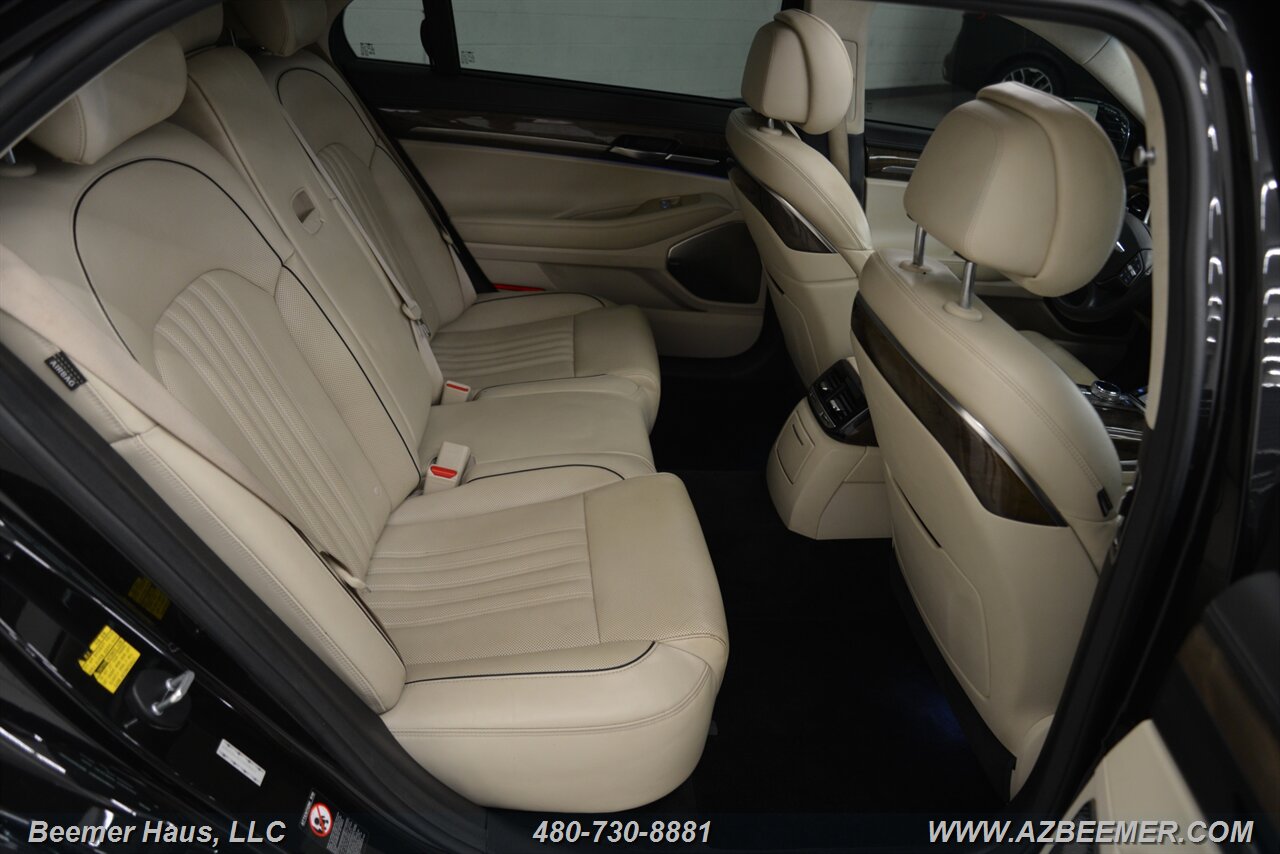 2018 Genesis G90 3.3T Premium   - Photo 18 - Mesa, AZ 85202