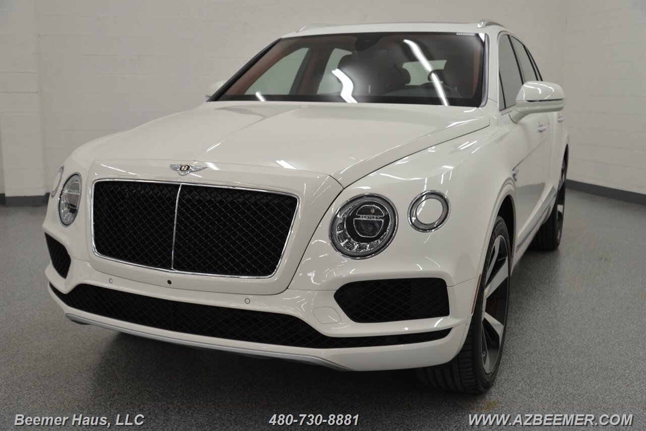 2019 Bentley Bentayga V8   - Photo 1 - Mesa, AZ 85202