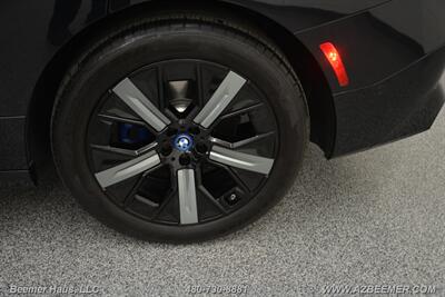2022 BMW iX xDrive50   - Photo 45 - Mesa, AZ 85202