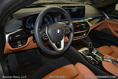 2022 BMW 5 Series 530e   - Photo 14 - Mesa, AZ 85202