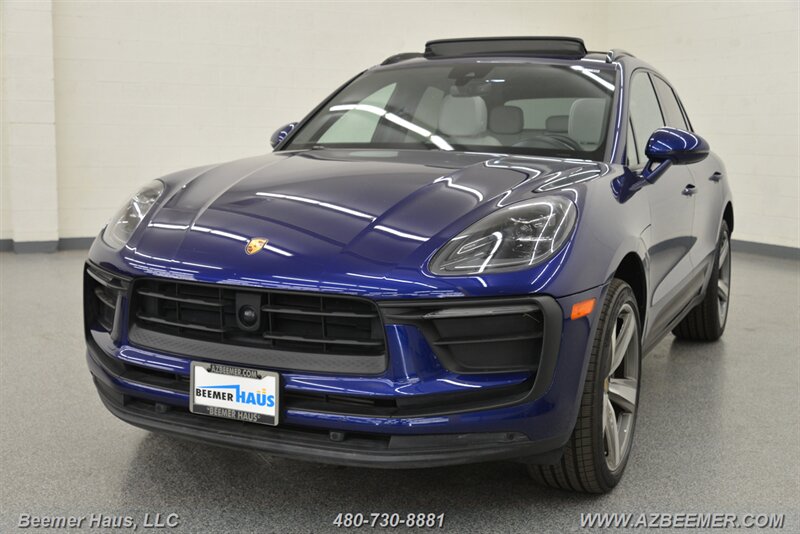 2023 Porsche Macan  