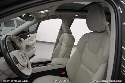 2022 Volvo XC60 Recharge T8 Inscription Expression   - Photo 15 - Mesa, AZ 85202