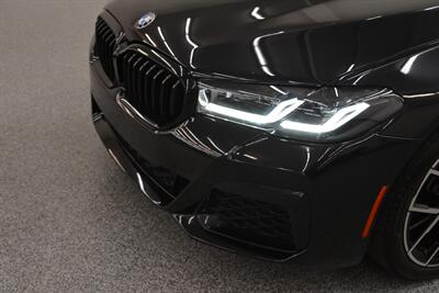2023 BMW 5 Series 530i   - Photo 51 - Mesa, AZ 85202