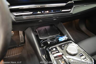 2024 BMW 5 Series 530i   - Photo 32 - Mesa, AZ 85202