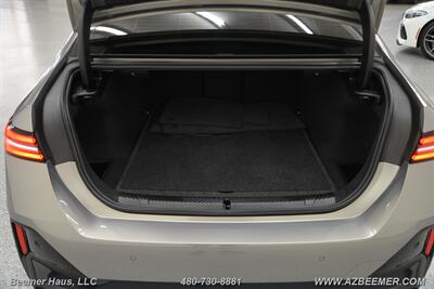 2024 BMW 5 Series 530i   - Photo 43 - Mesa, AZ 85202