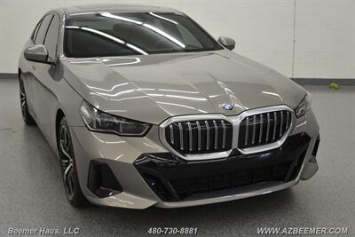 2024 BMW 5 Series 530i   - Photo 5 - Mesa, AZ 85202