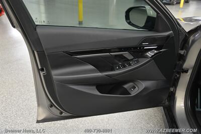 2024 BMW 5 Series 530i   - Photo 37 - Mesa, AZ 85202