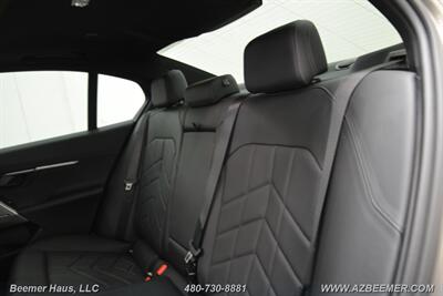 2024 BMW 5 Series 530i   - Photo 22 - Mesa, AZ 85202