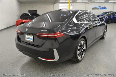 2024 BMW 5 Series 530i   - Photo 10 - Mesa, AZ 85202