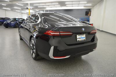 2024 BMW 5 Series 530i   - Photo 12 - Mesa, AZ 85202