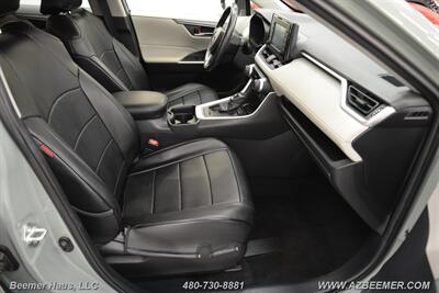 2019 Toyota RAV4 XLE   - Photo 15 - Mesa, AZ 85202