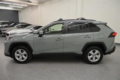 2019 Toyota RAV4 XLE   - Photo 4 - Mesa, AZ 85202