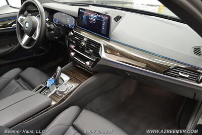 2023 BMW 5 Series 530e   - Photo 17 - Mesa, AZ 85202