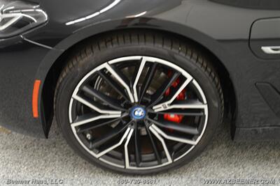 2023 BMW 5 Series 530e   - Photo 49 - Mesa, AZ 85202