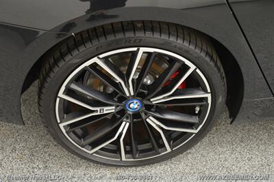 2023 BMW 5 Series 530e   - Photo 46 - Mesa, AZ 85202
