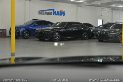 2023 BMW 5 Series 530e   - Photo 37 - Mesa, AZ 85202