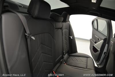 2025 BMW 5 Series 550e xDrive   - Photo 23 - Mesa, AZ 85202