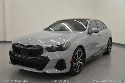 2025 BMW 5 Series 550e xDrive   - Photo 2 - Mesa, AZ 85202