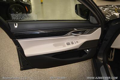 2022 BMW 7 Series 740i   - Photo 42 - Mesa, AZ 85202