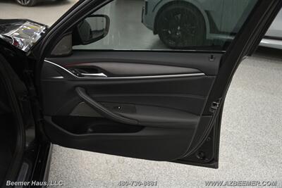 2023 BMW 5 Series 540i   - Photo 43 - Mesa, AZ 85202