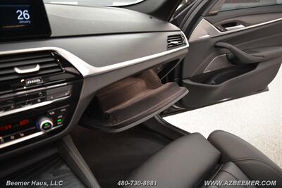 2023 BMW 5 Series 540i   - Photo 38 - Mesa, AZ 85202