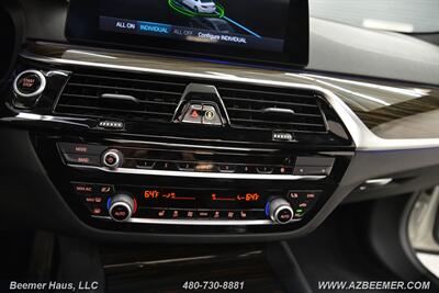 2020 BMW 5 Series 530e iPerformance   - Photo 33 - Mesa, AZ 85202