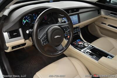 2020 Jaguar XF 25t Premium   - Photo 13 - Mesa, AZ 85202