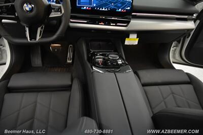 2026 BMW 5 Series 530i   - Photo 17 - Mesa, AZ 85202