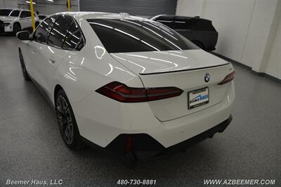 2026 BMW 5 Series 530i   - Photo 11 - Mesa, AZ 85202