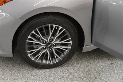 2024 Kia Forte GT-Line   - Photo 45 - Mesa, AZ 85202