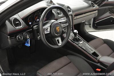 2022 Porsche 718 Cayman T   - Photo 14 - Mesa, AZ 85202