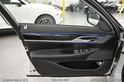 2021 BMW 7 Series 750i xDrive   - Photo 35 - Mesa, AZ 85202