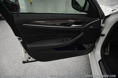 2022 BMW 5 Series 530i   - Photo 38 - Mesa, AZ 85202