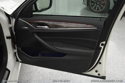 2022 BMW 5 Series 530i   - Photo 41 - Mesa, AZ 85202
