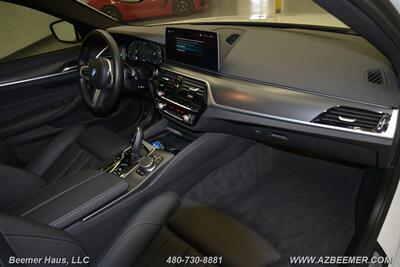 2023 BMW 5 Series 530e   - Photo 17 - Mesa, AZ 85202