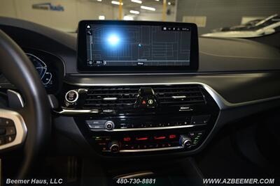 2023 BMW 5 Series 530e   - Photo 30 - Mesa, AZ 85202