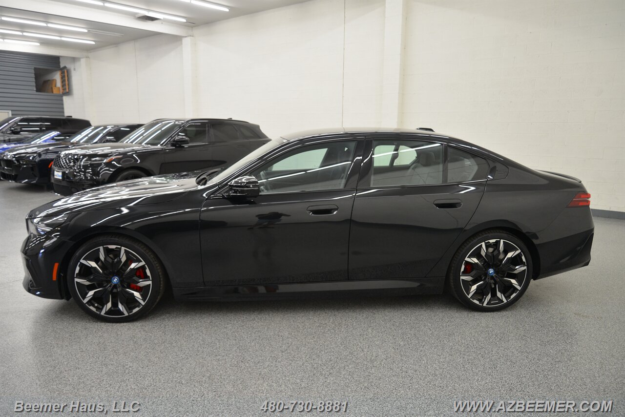2024 BMW i5 M60 - Photo 3 - Mesa, AZ 85202
