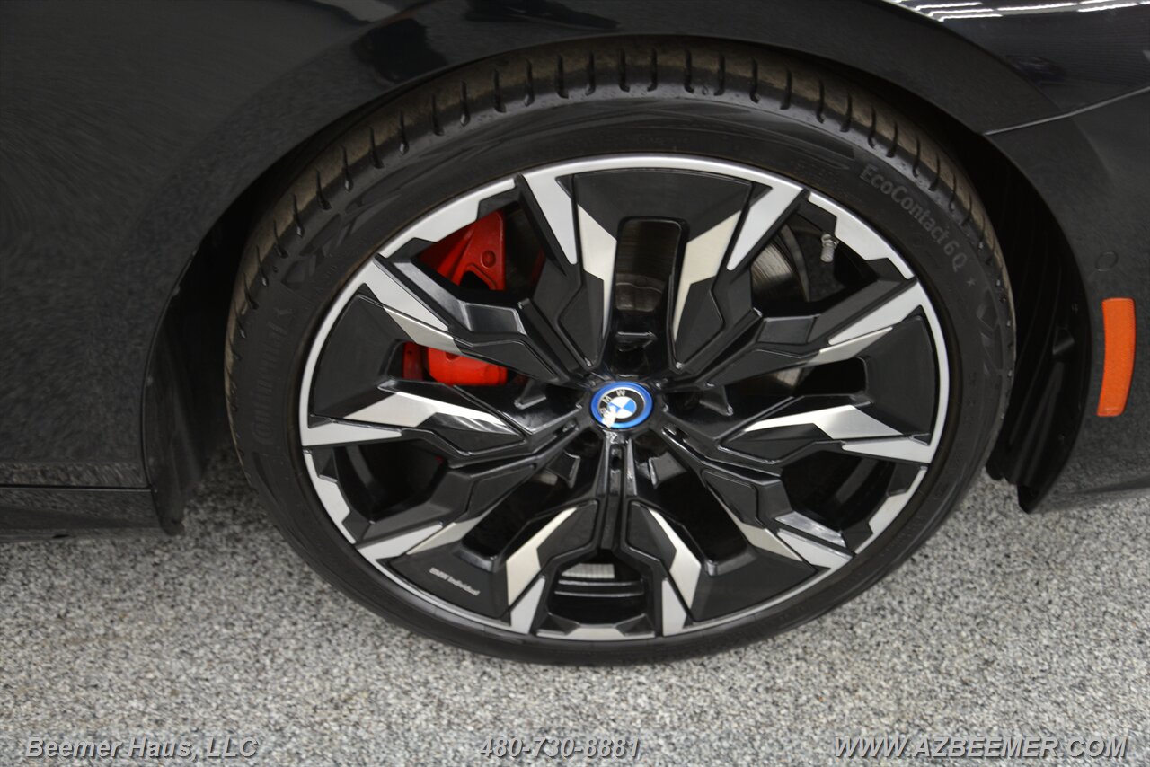 2024 BMW i5 M60 - Photo 47 - Mesa, AZ 85202