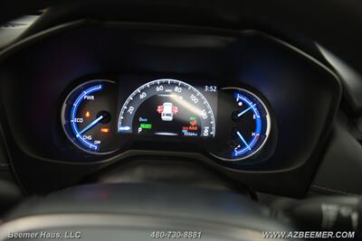 2020 Toyota RAV4 Hybrid Limited   - Photo 29 - Mesa, AZ 85202